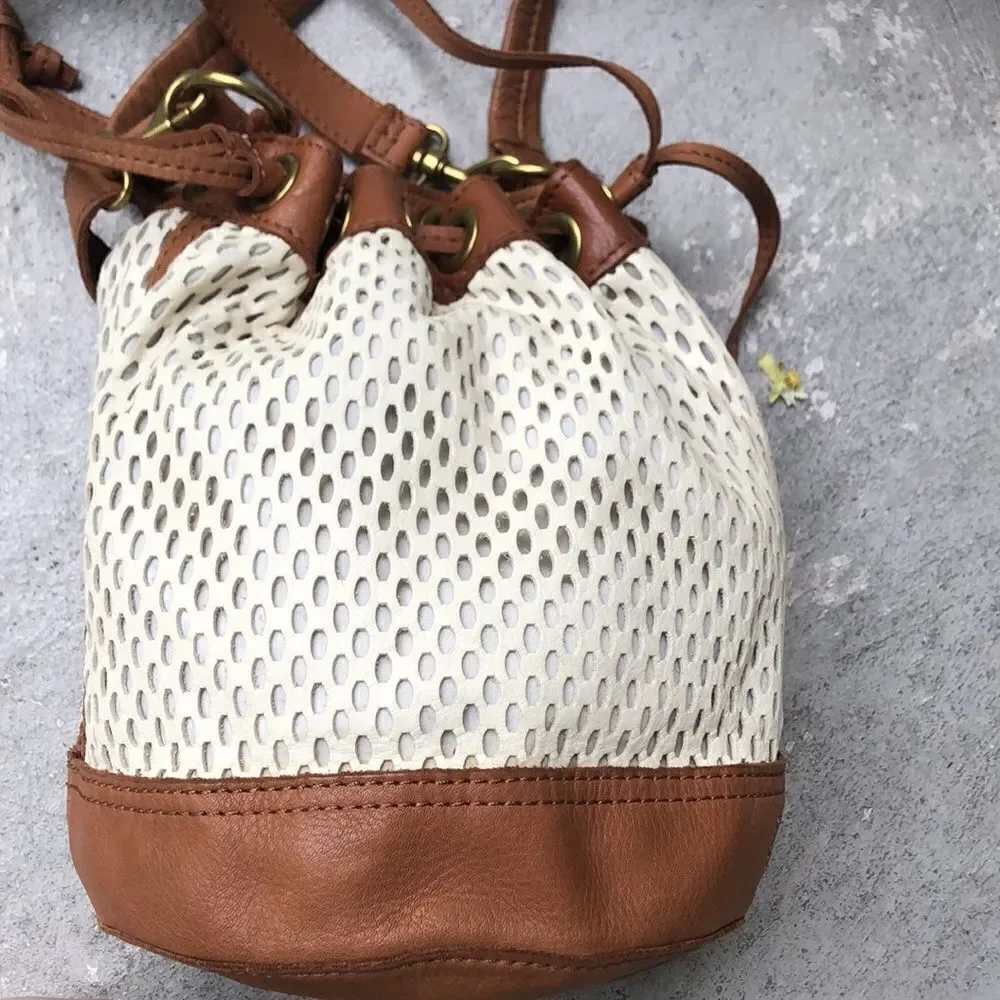 Linea Pelle drawstring bag